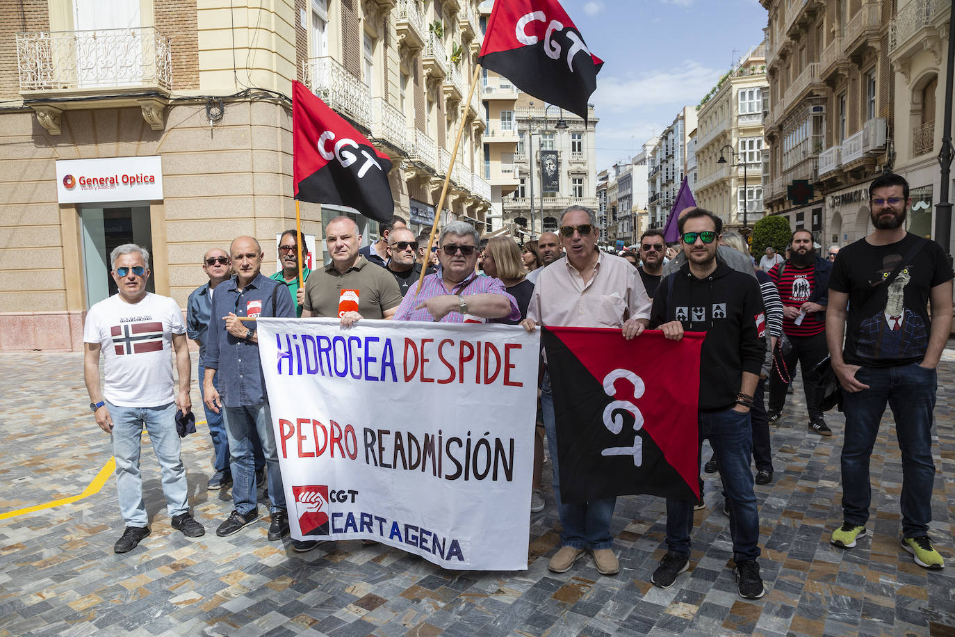 Fotos: Trabajadores y sindicatos exigen en Cartagena medidas urgentes ante la inflación y actualizar los convenios