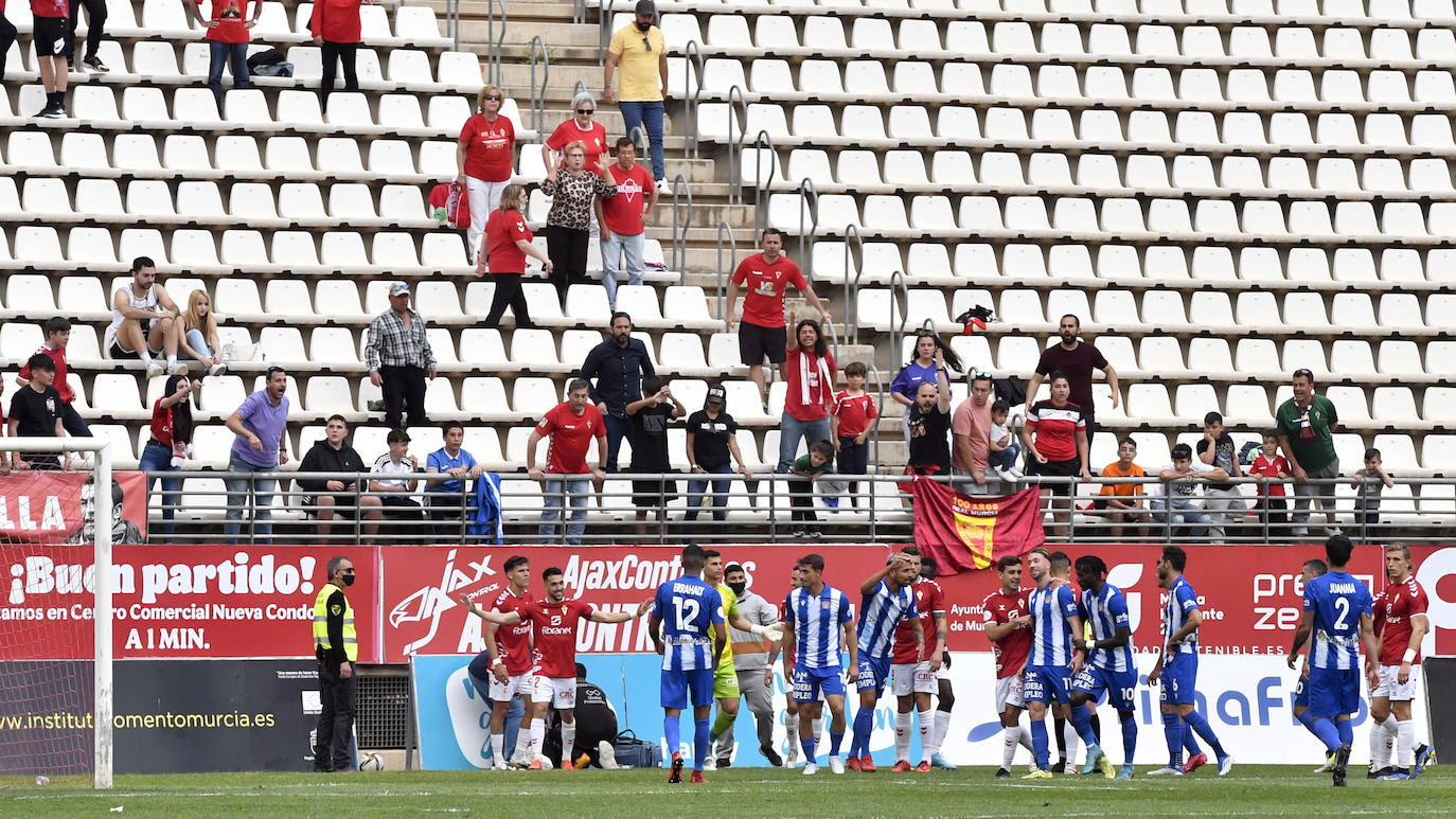 Fotos: La victoria del Real Murcia frente al Águilas, en imágenes
