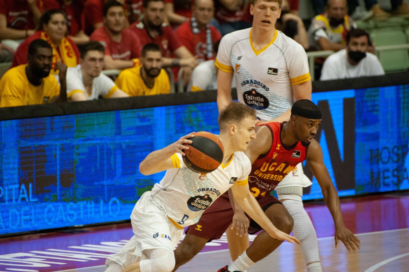 Fotos: El UCAM vuelve a los puestos de &#039;playoff&#039;