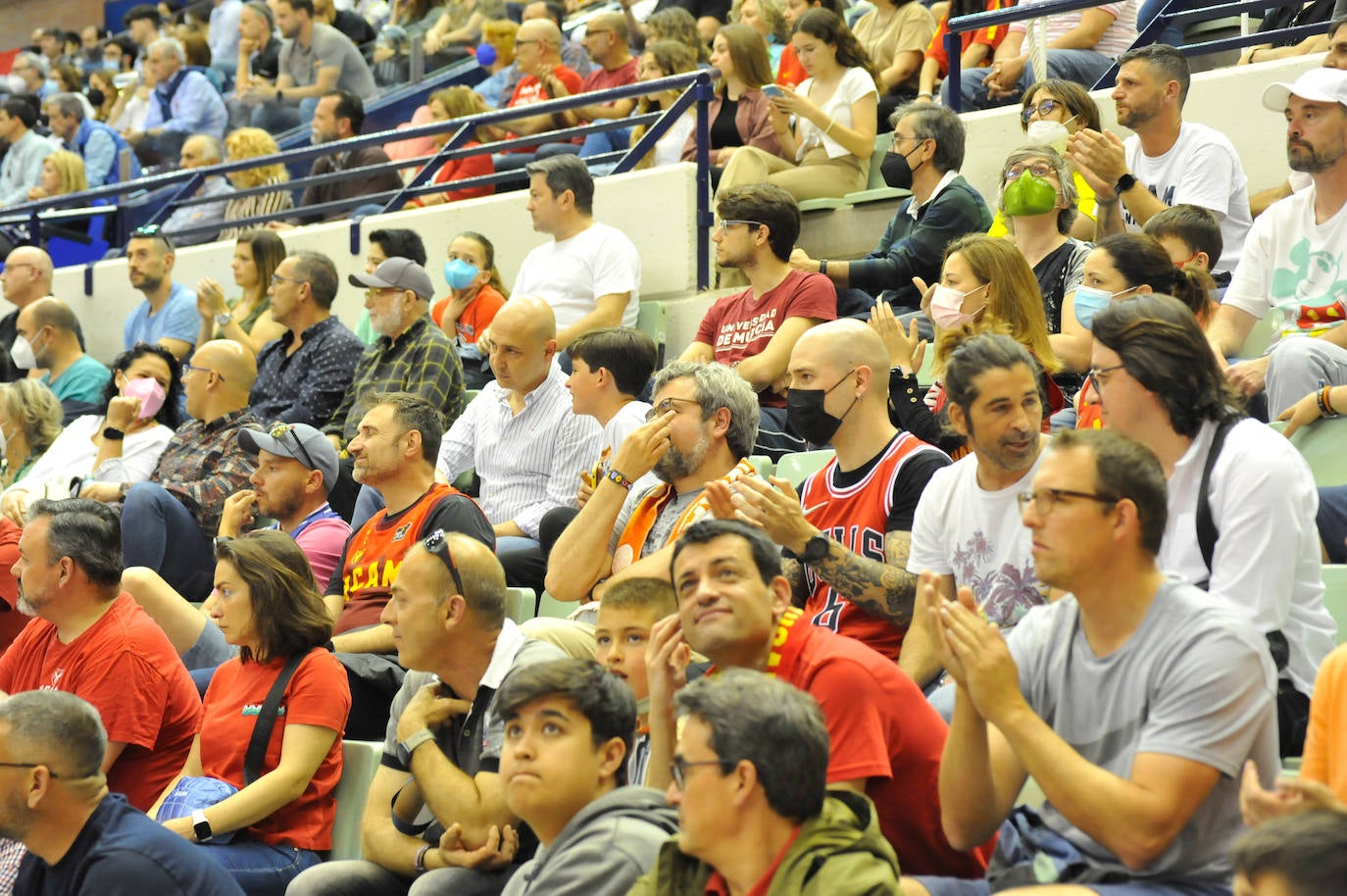 Fotos: El UCAM vuelve a los puestos de &#039;playoff&#039;