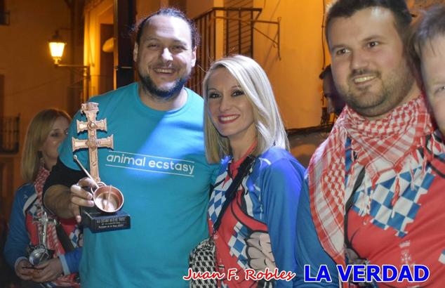 La peña «Los Mataos» logró por tercera vez alzarse con el primer premio del Concurso de la Noche de las Migas en la categoría de peñas; entre los grupos de vecinos del Hoyo, el primer puesto fue la peña «La Cruz». 