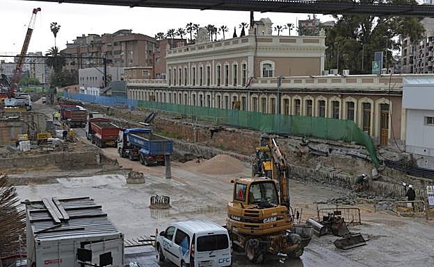 Galería. Estado de las obras del AVE en la estación del Carmen.