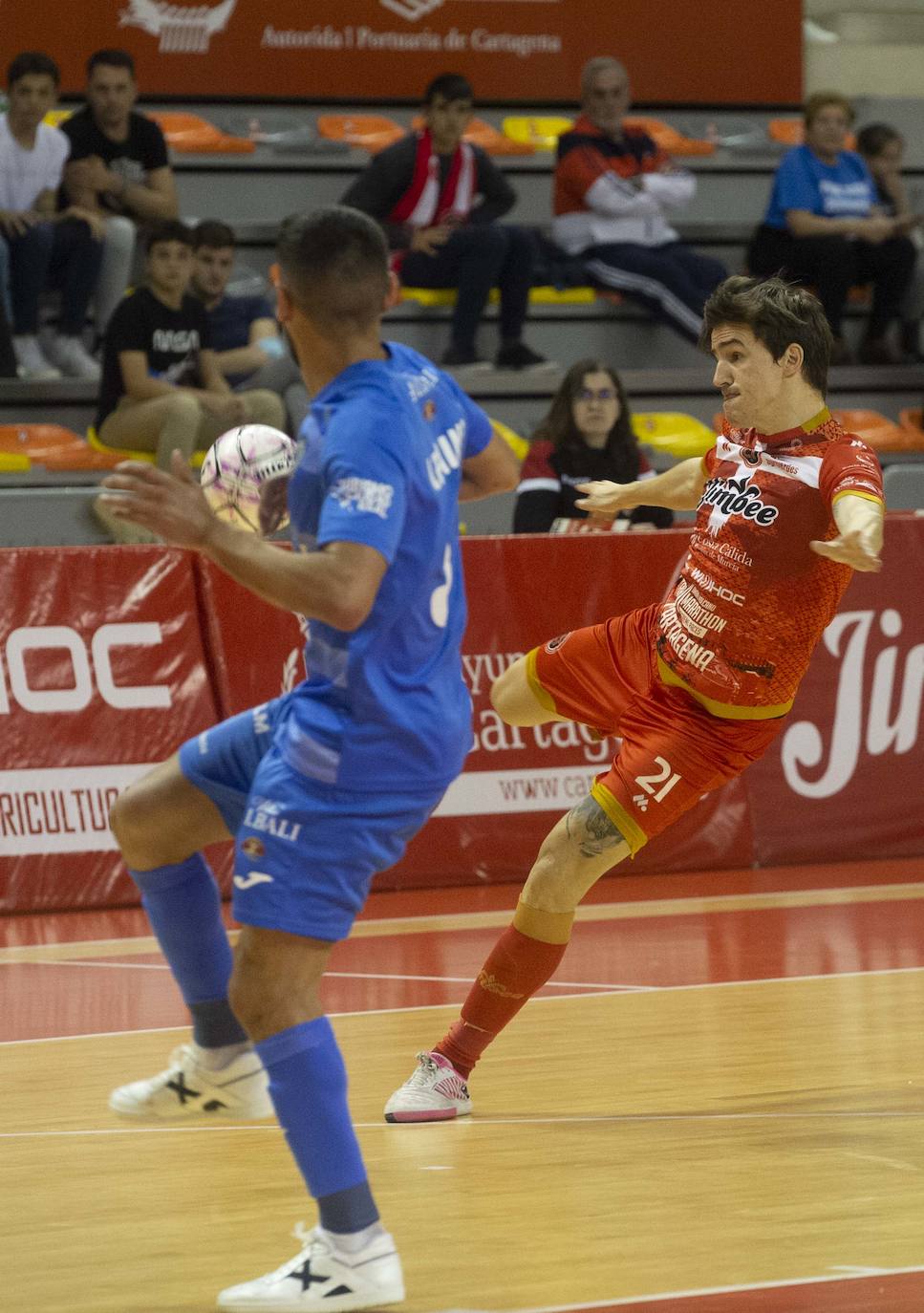 Fotos: Jimbee-Valdepeñas (2-0)