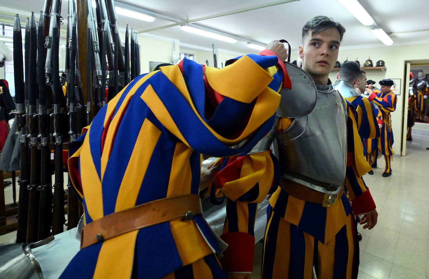 Fotos: Ceremonia de juramento de los guardias suizos papales