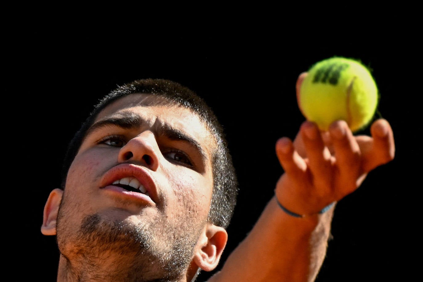 Fotos: La victoria de Carlos Alcaraz ante Novak Djokovic en el Masters de Madrid, en imágenes