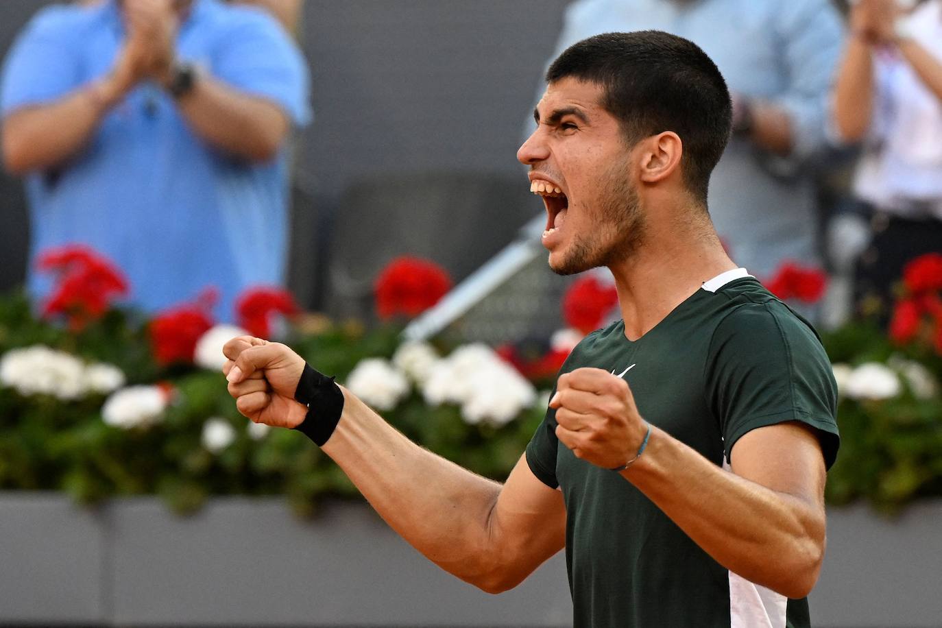 Fotos: La victoria de Carlos Alcaraz ante Novak Djokovic en el Masters de Madrid, en imágenes