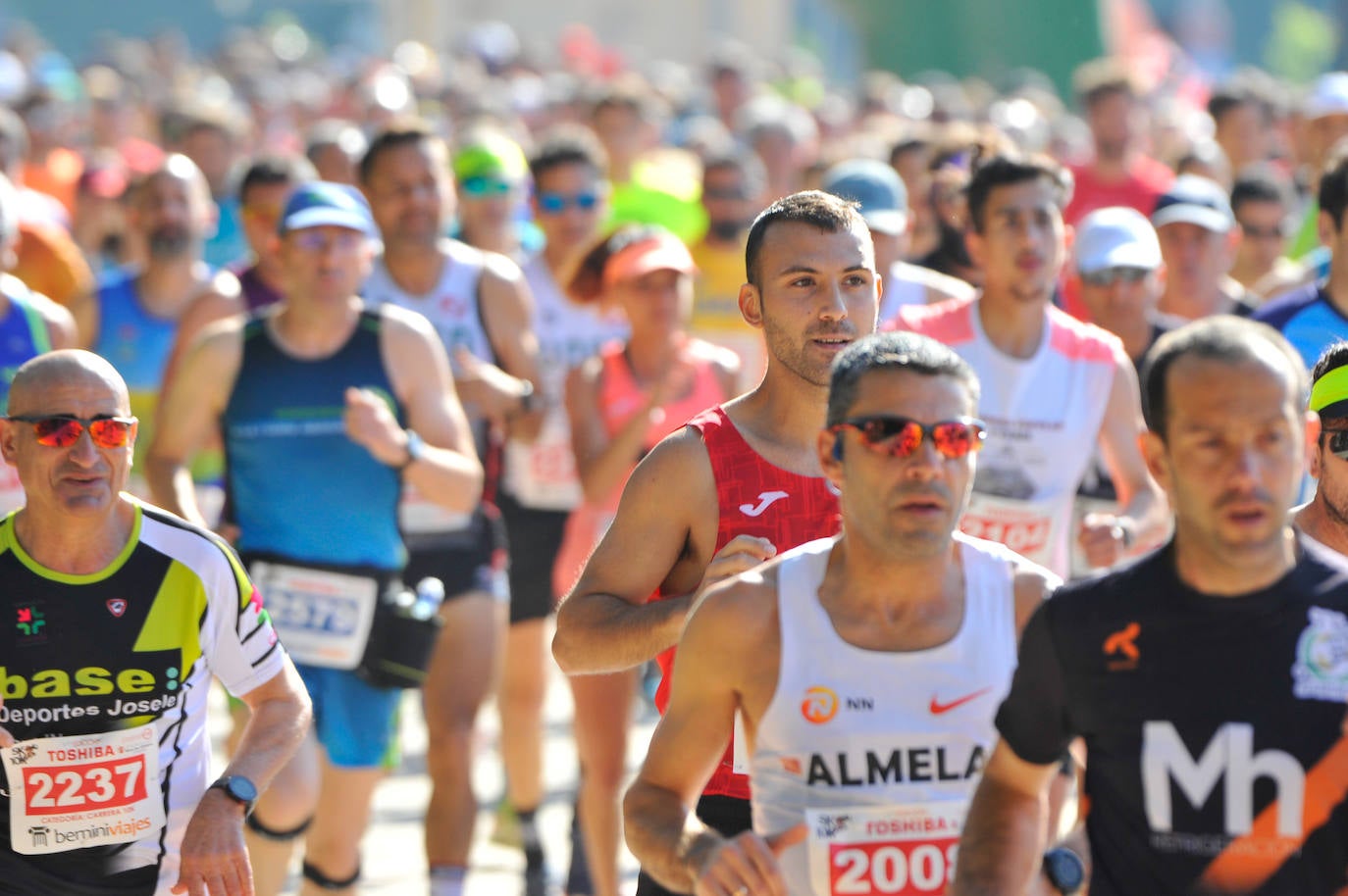 Fotos: Las mejores fotografías de la carrera solidaria Save the Children-Colegio CEI