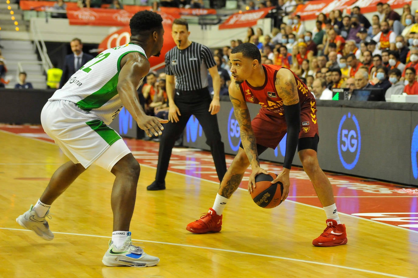 Fotos: La derrota del UCAM Murcia frente al Joventut, en imágenes