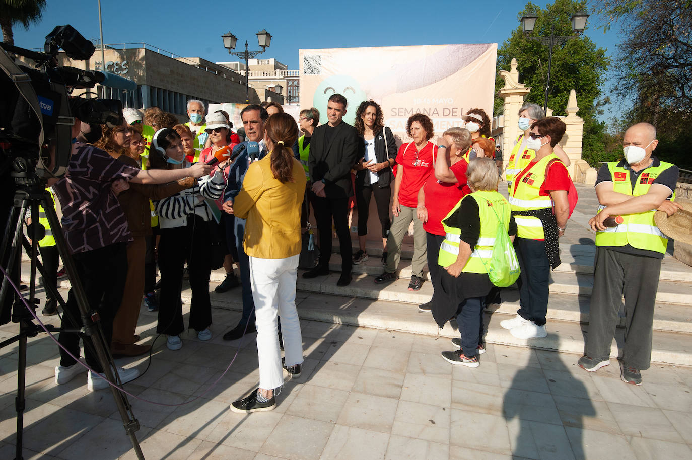 Fotos: Marcha en Murcia por el bienestar emocional