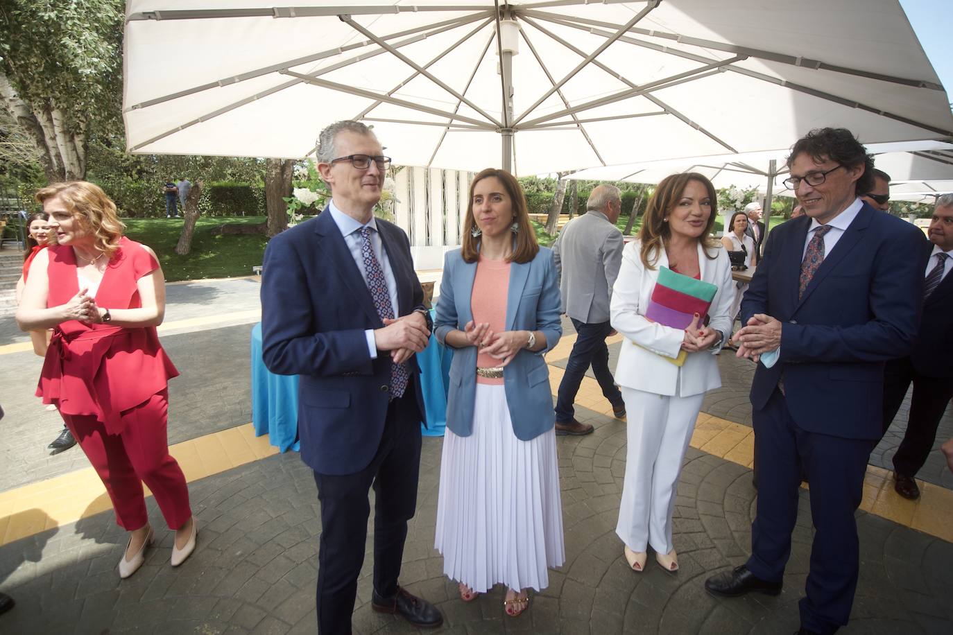 Fotos: El Colegio de Farmaceúticos de la Región de Murcia entrega sus condecoraciones