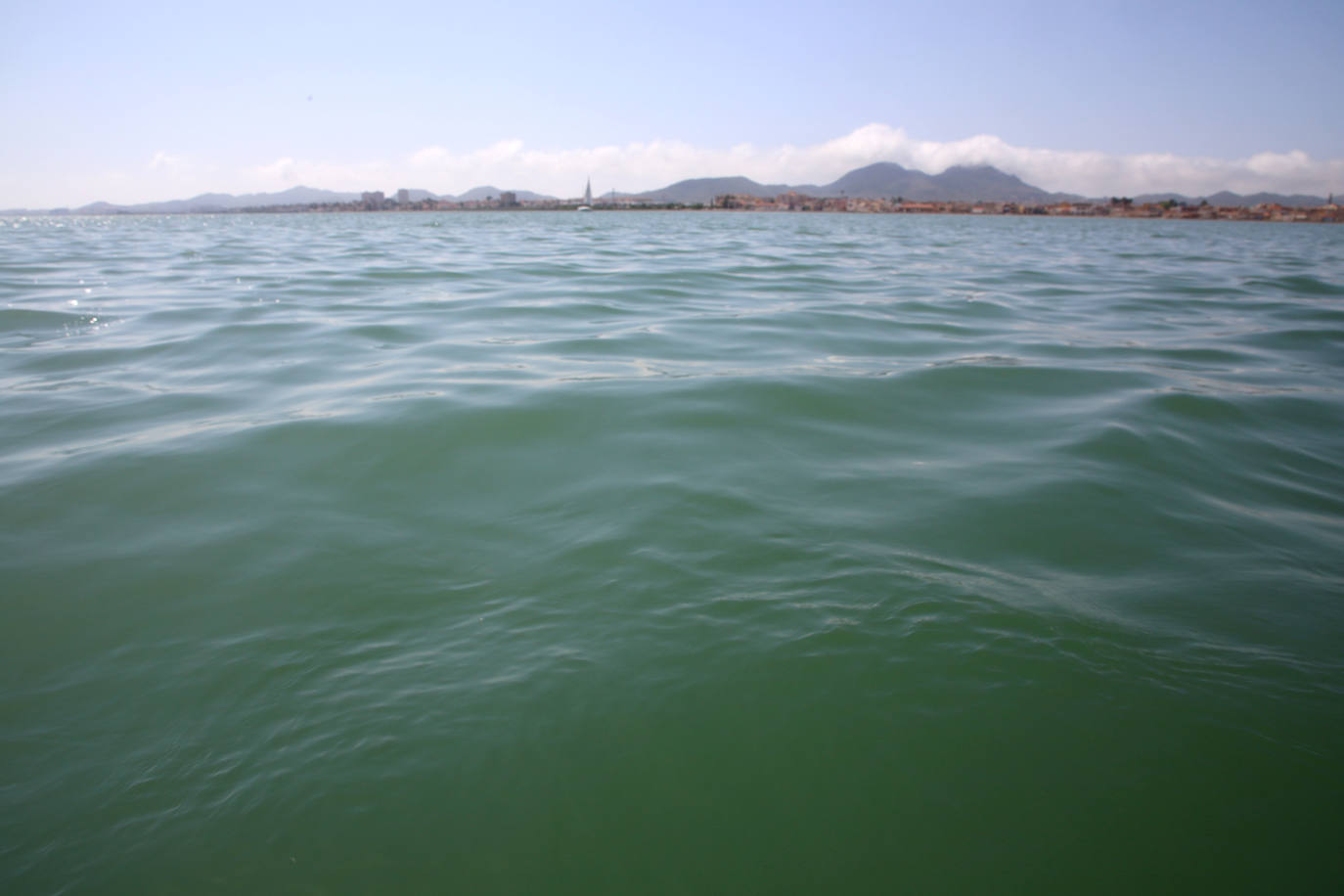Estado del agua del Mar Menor en Los Nietos. 