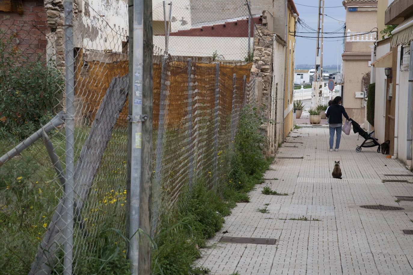 Fotos: Calles destrozadas en Los Nietos y Los Urrutias