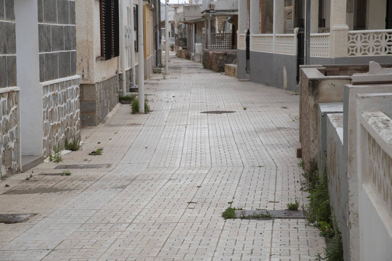Fotos: Calles destrozadas en Los Nietos y Los Urrutias