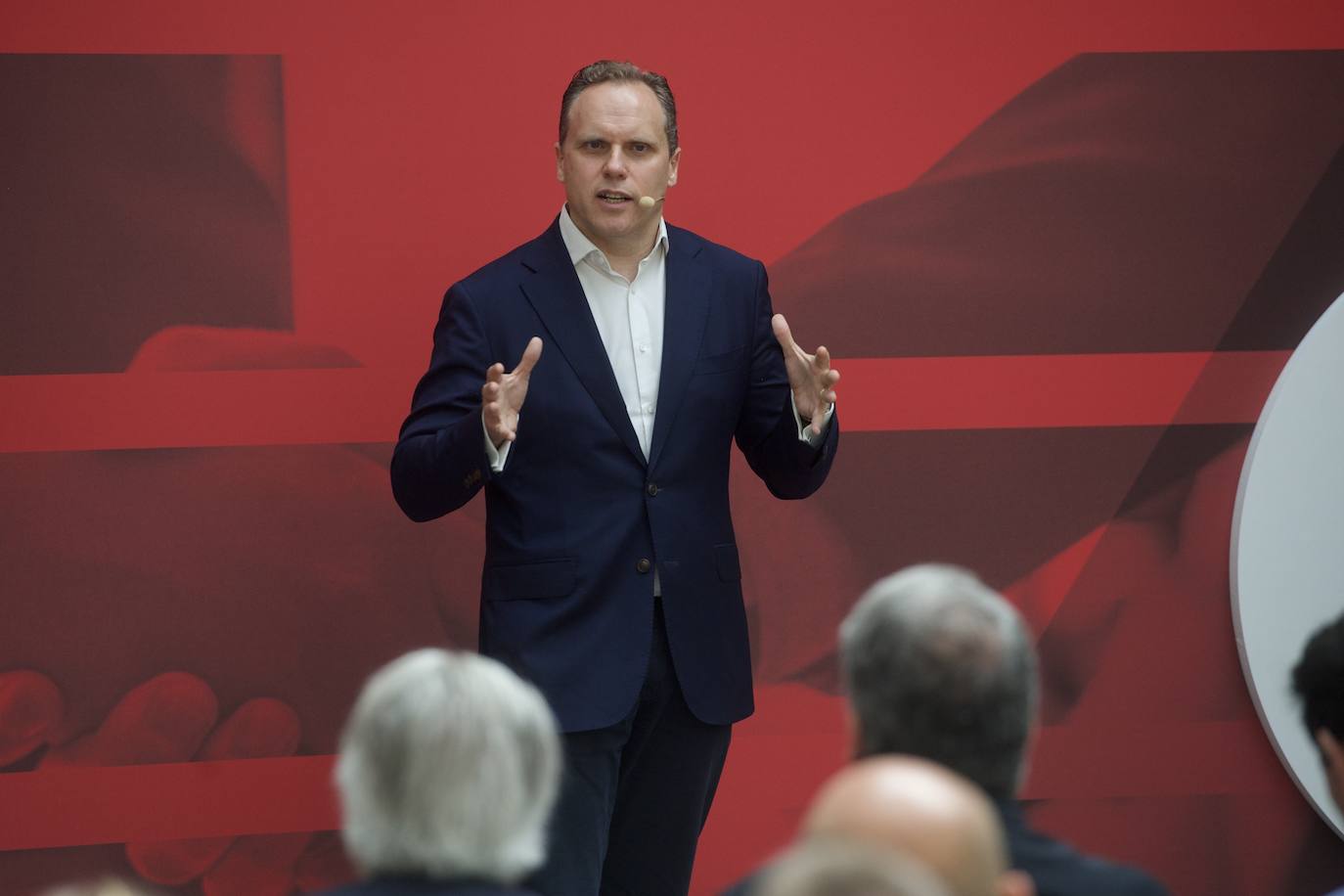 Fotos: Jornada &#039;Retos y oportunidades para el sector empresarial&#039;, en Murcia