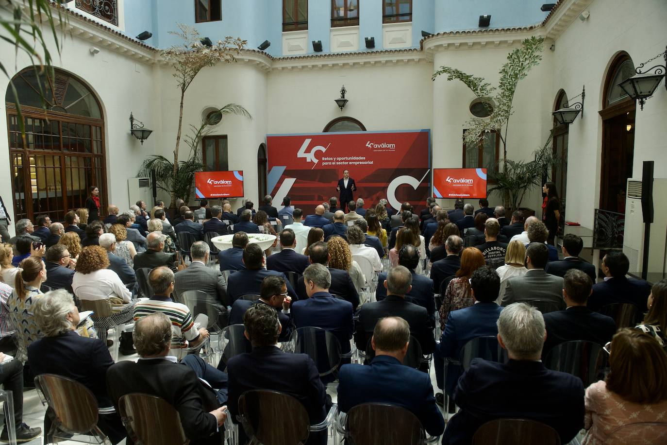 Fotos: Jornada &#039;Retos y oportunidades para el sector empresarial&#039;, en Murcia