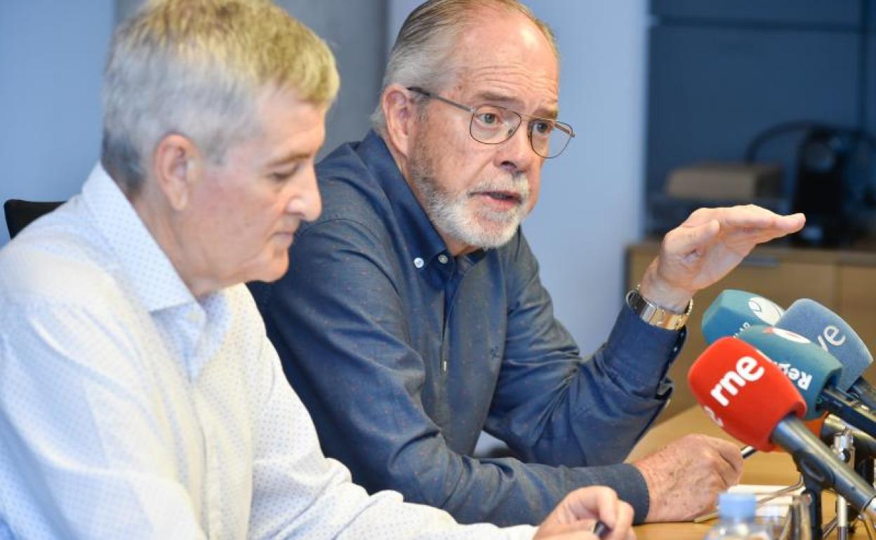 El presidente de Froet, Pedro Diaz, y su secretario general, Manuel Perezcarro Martin, este miércoles.