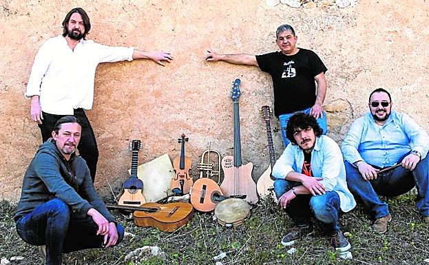 Malvariche. El grupo de folk-rock actuará el domingo en el Malecón, a las 20.30 horas. 