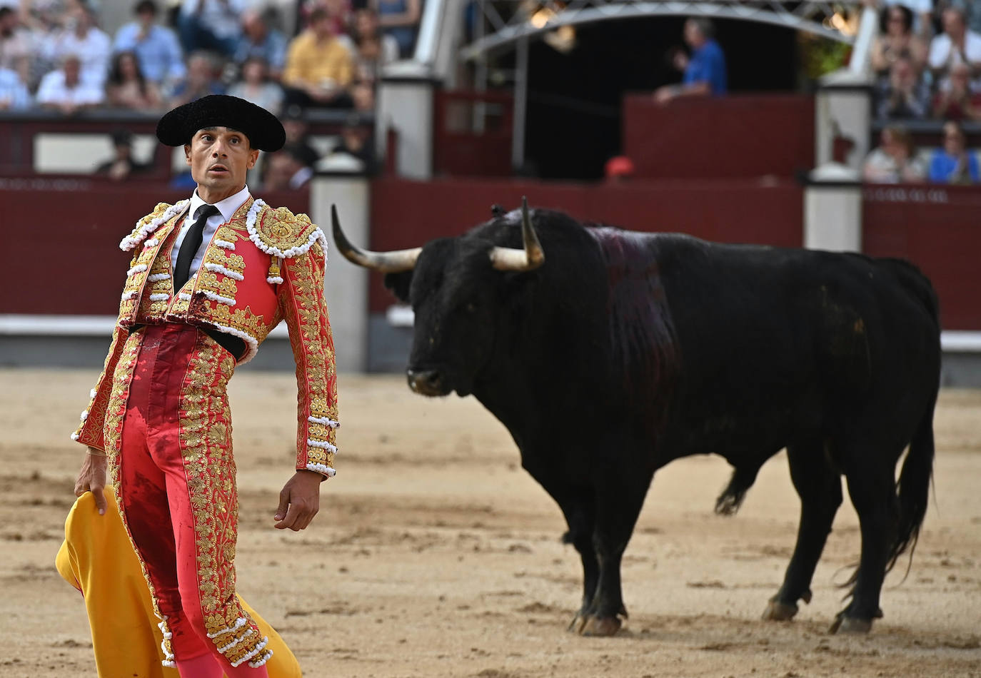 Fotos: Paco Ureña corta una oreja en la corrida de la Feria de San Isidro en Las Ventas