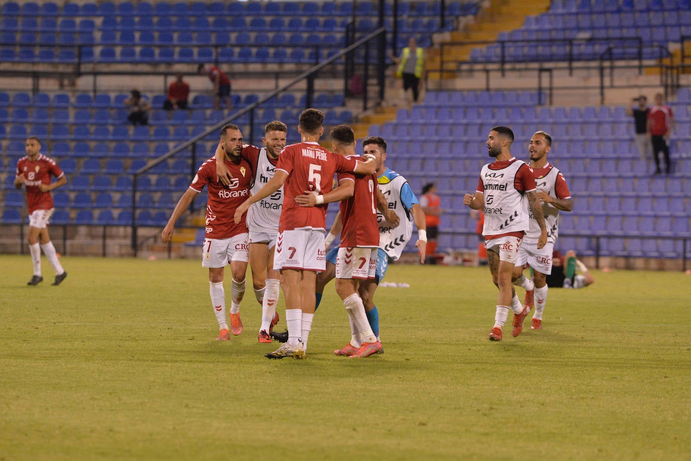 Fotos: La victoria del Real Murcia ante el Rayo Cantabria, en imágenes