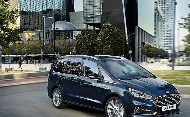 Ford Galaxy híbrido: una especie a conservar