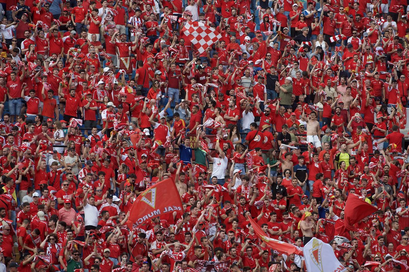 Fotos: La afición grana en la grada del Rico Pérez