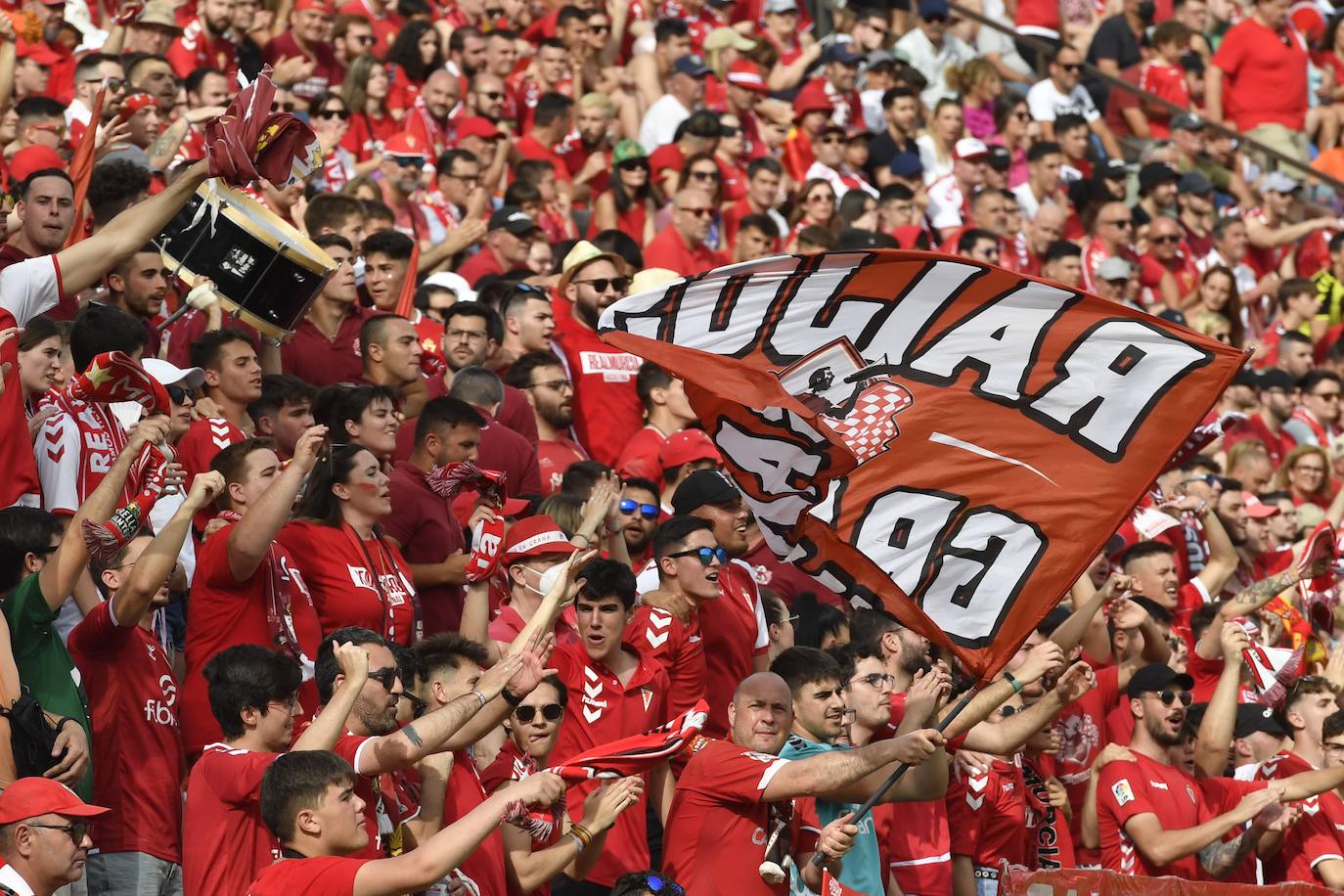 Fotos: La afición grana en la grada del Rico Pérez