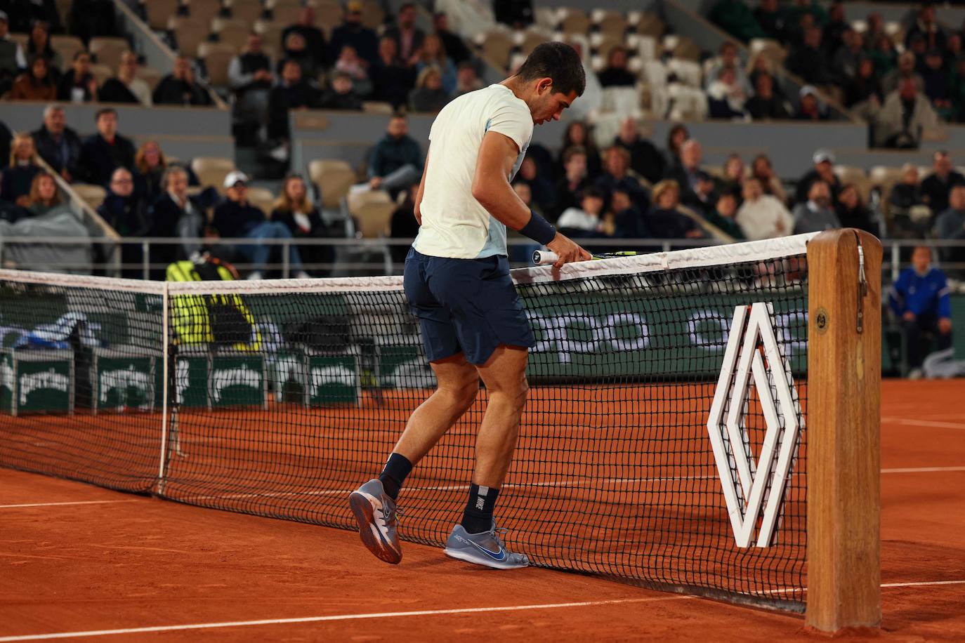 Fotos: Carlos Alcaraz derrota a Karen Khachanov y se mete en cuartos de final de Roland Garros