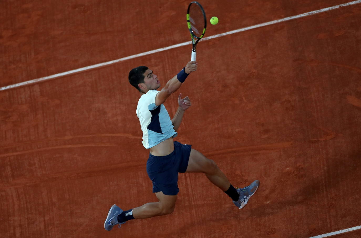 Fotos: Carlos Alcaraz derrota a Karen Khachanov y se mete en cuartos de final de Roland Garros