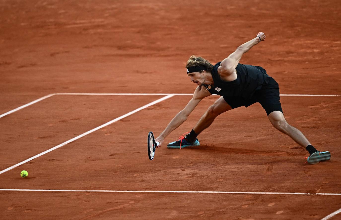 Fotos: Carlos Alcaraz se despide de Roland Garros tras caer ante Zverev