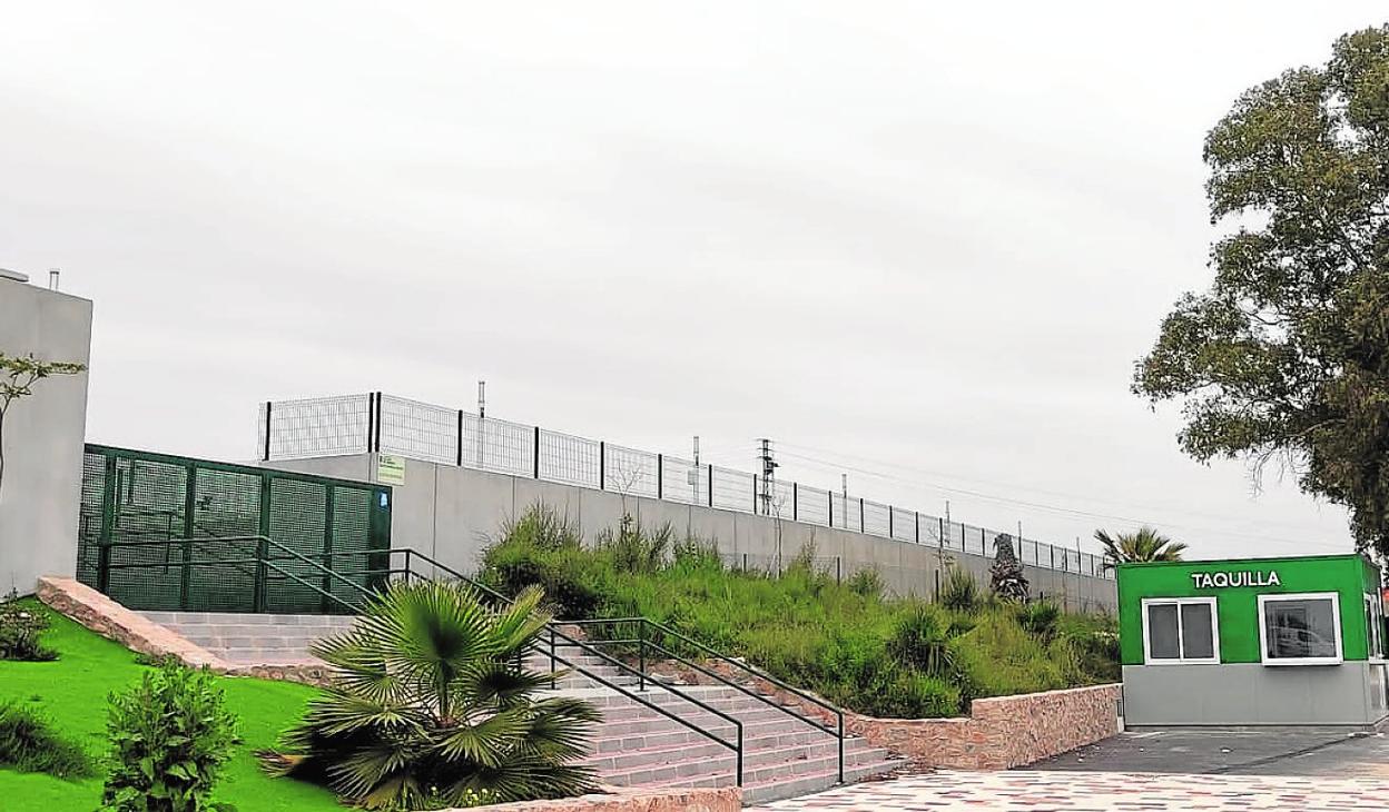 Acceso al nuevo recinto ferial de Molina de Segura. 