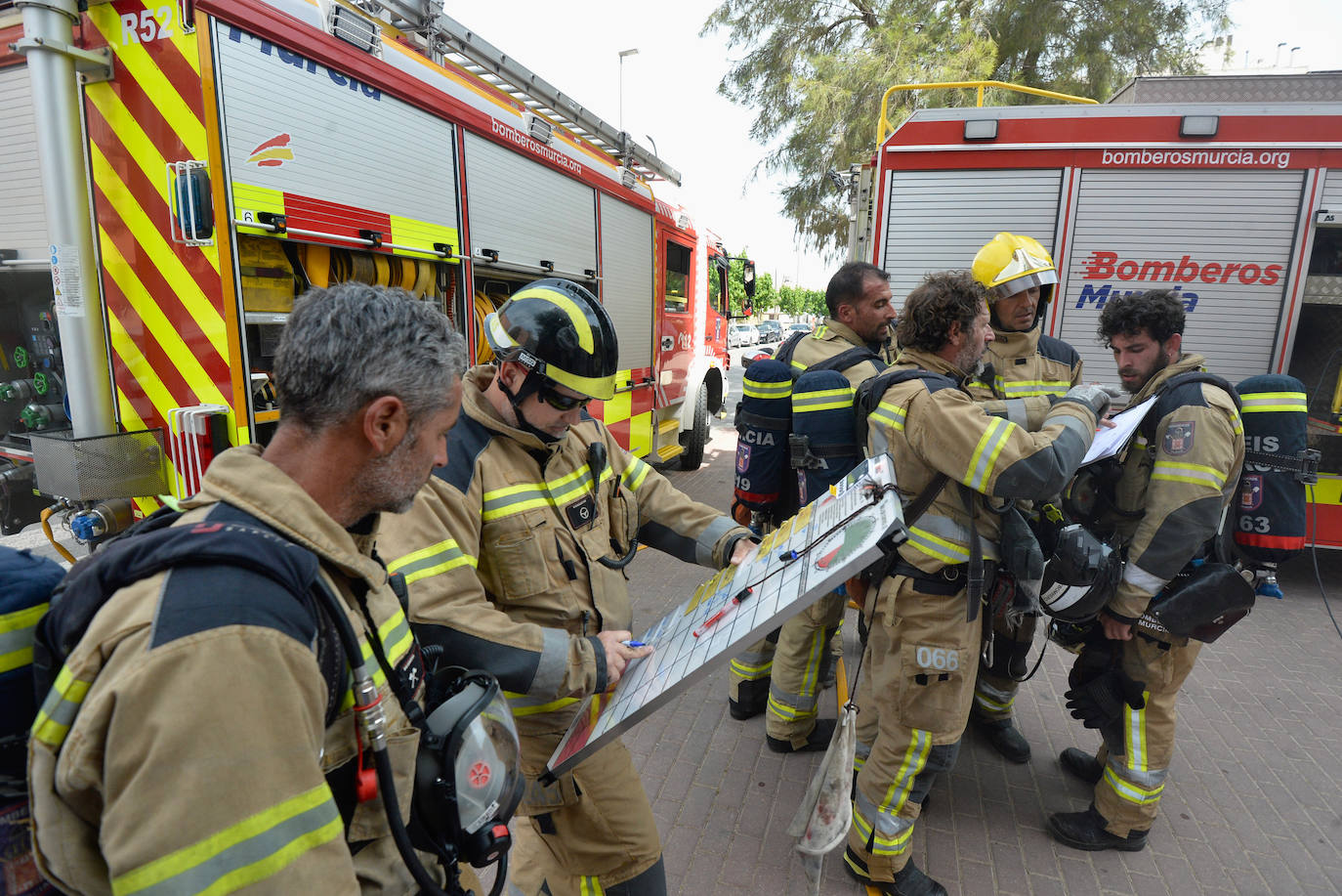 Fotos: El simulacro de los bomberos de Murcia, en imágenes