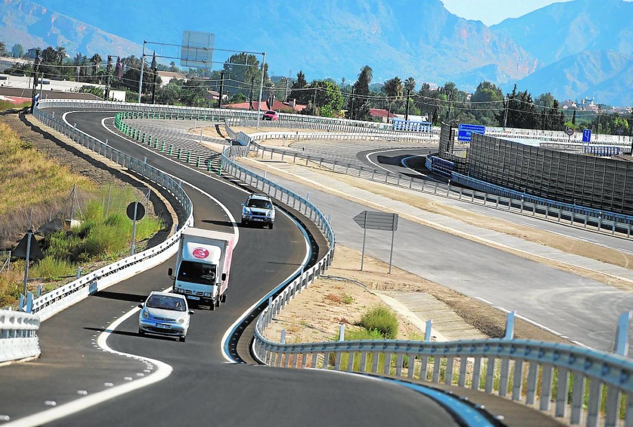 Accesos a la autovia del Reguerón, que conectará en el futuro con la del 'bancal', Zeneta-Santomera. 