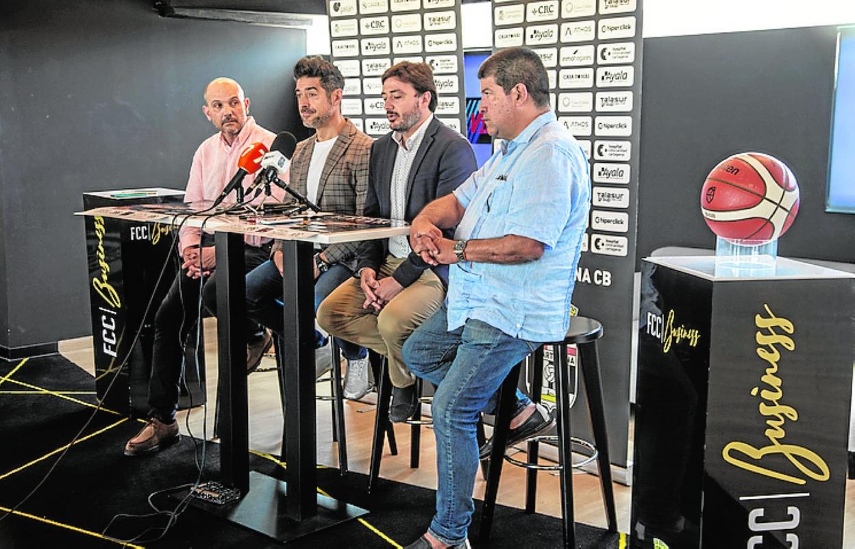 Pepe García, Mariano Belmonte, David Ayala y Carlos Eduardo Sánchez, en la presentación de la campaña. 