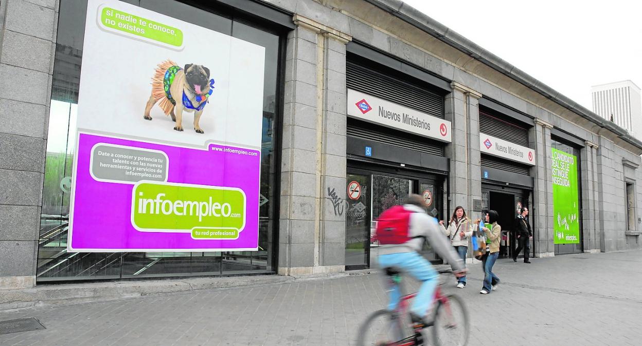 Anuncio de la web Infoempleo, una de las agencias virtuales de trabajo de origen español. 