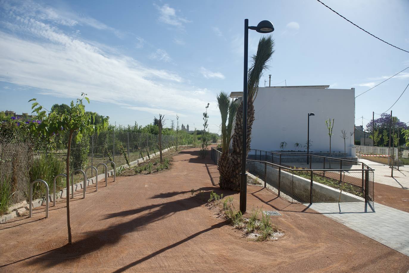 Fotos: La renovación del entorno de la rueda de La Ñora, en imágenes