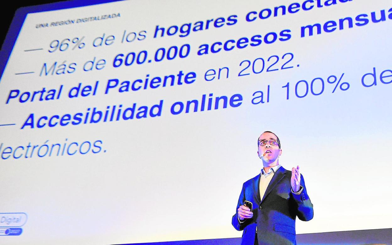 El director general de Informática, Javier Martínez Gilabert, durante la presentación de la Agenda Digital 2022-2027, el pasado 1 de junio. 