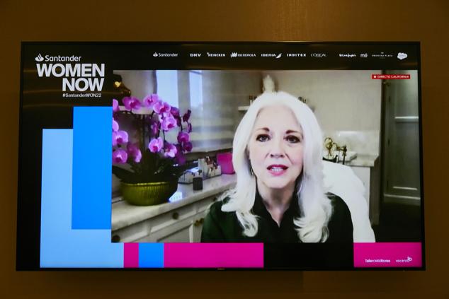 Cynthia Germanotta, presidenta y cofundadora de Born This Way Foundation junto a su hija Lady Gaga, en su ponencia online sobre el poder de la amabilidad.