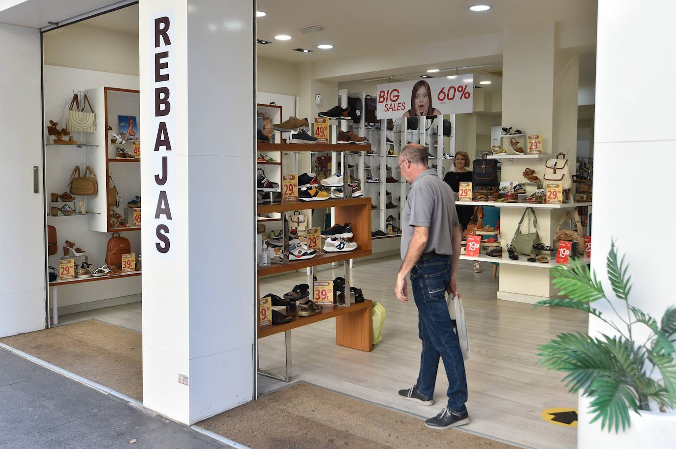 Fotos: Primer día de rebajas en Murcia