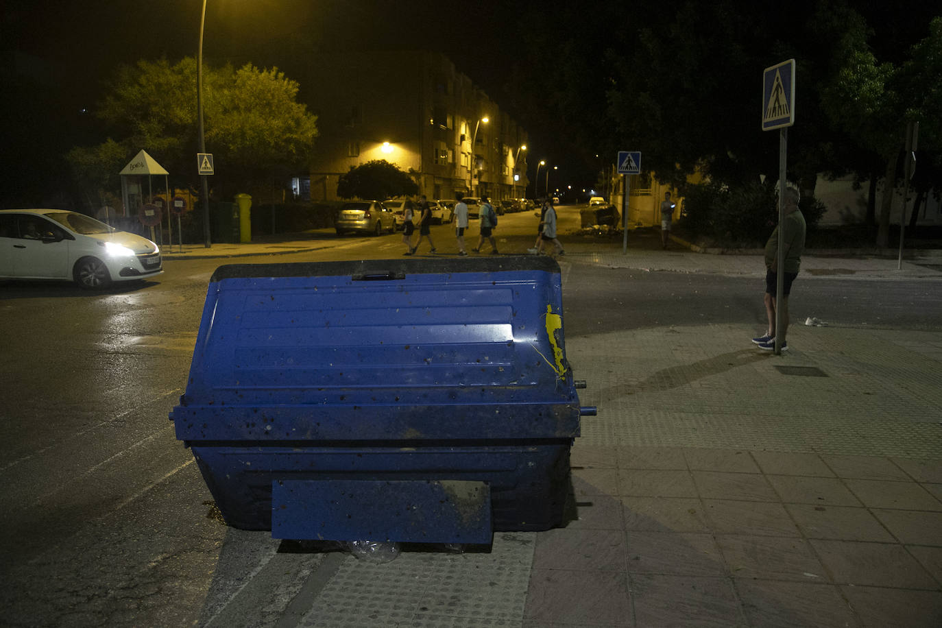 Fotos: Arden contenedores en toda la ciudad de Cartagena en medio de un fuerte dispositivo policial