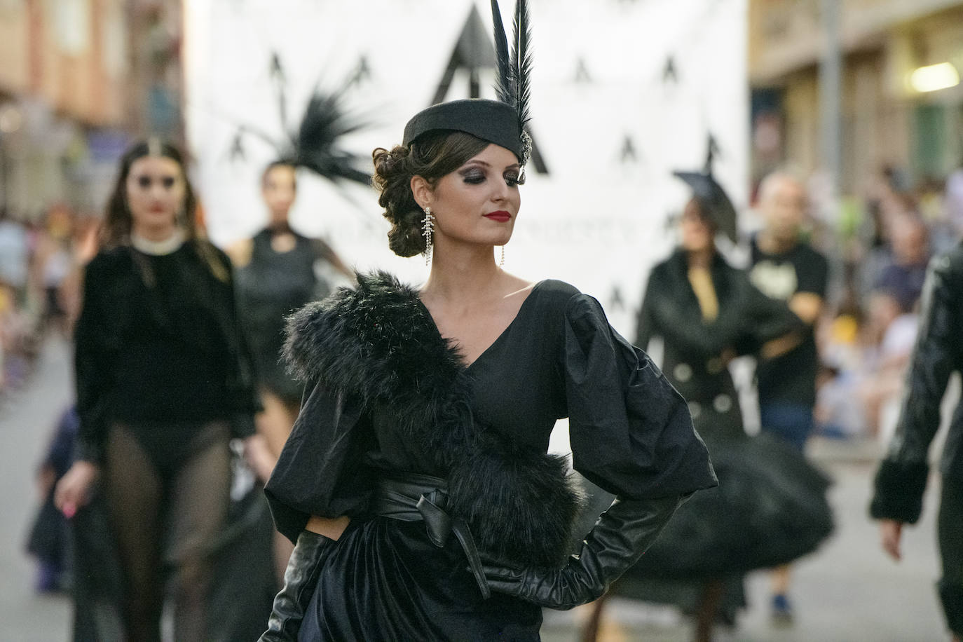 Fotos: El carnaval salda al fin su deuda festiva con Beniaján
