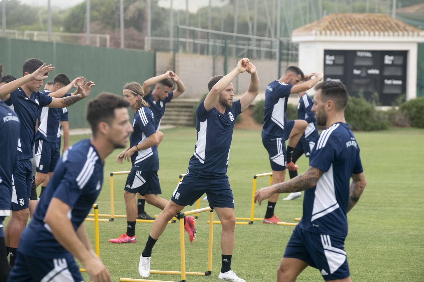 Fotos: Primer entrenamiento del FC Cartagena en La Manga Club
