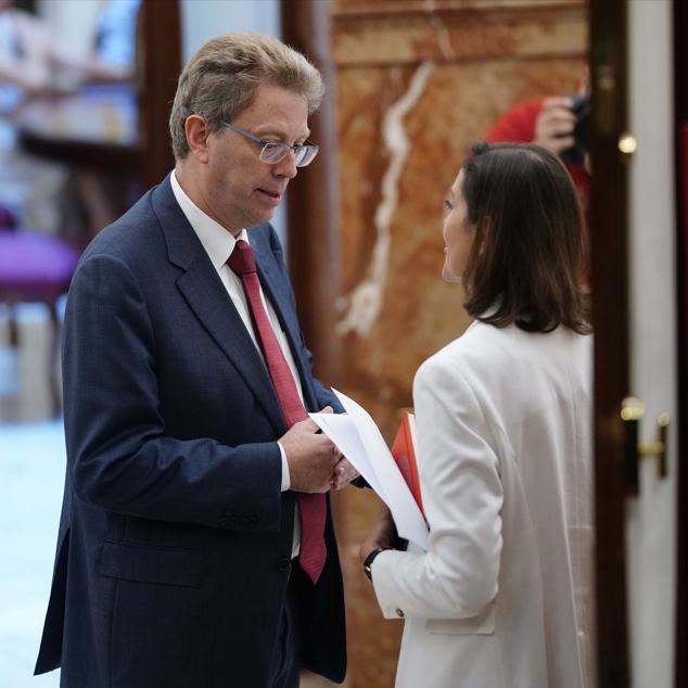 Ferrán Bel en los pasillos del Congreso