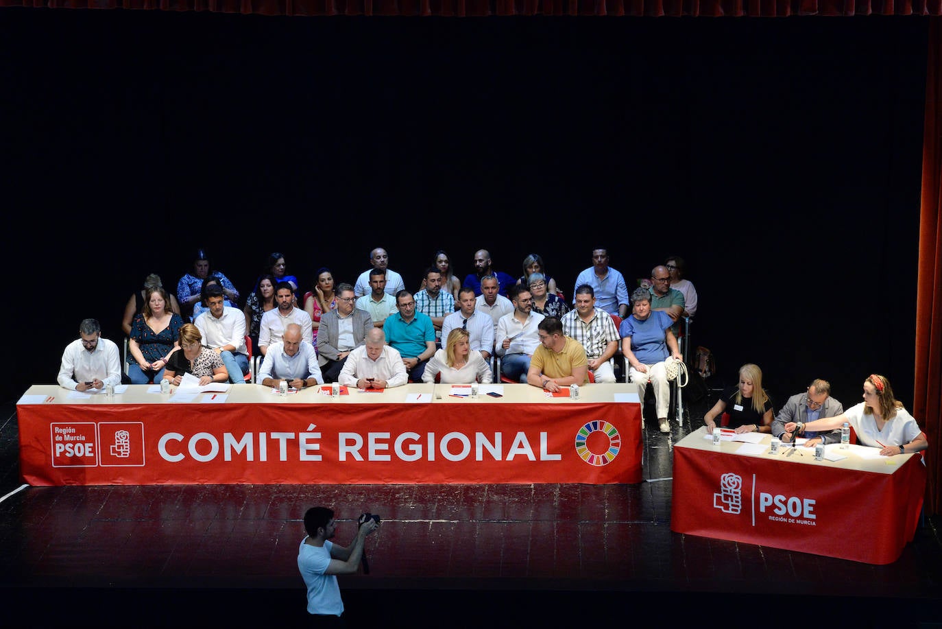 Fotos: Vélez anuncia su intención de ser candidato del PSOE a la presidencia de la Región de Murcia