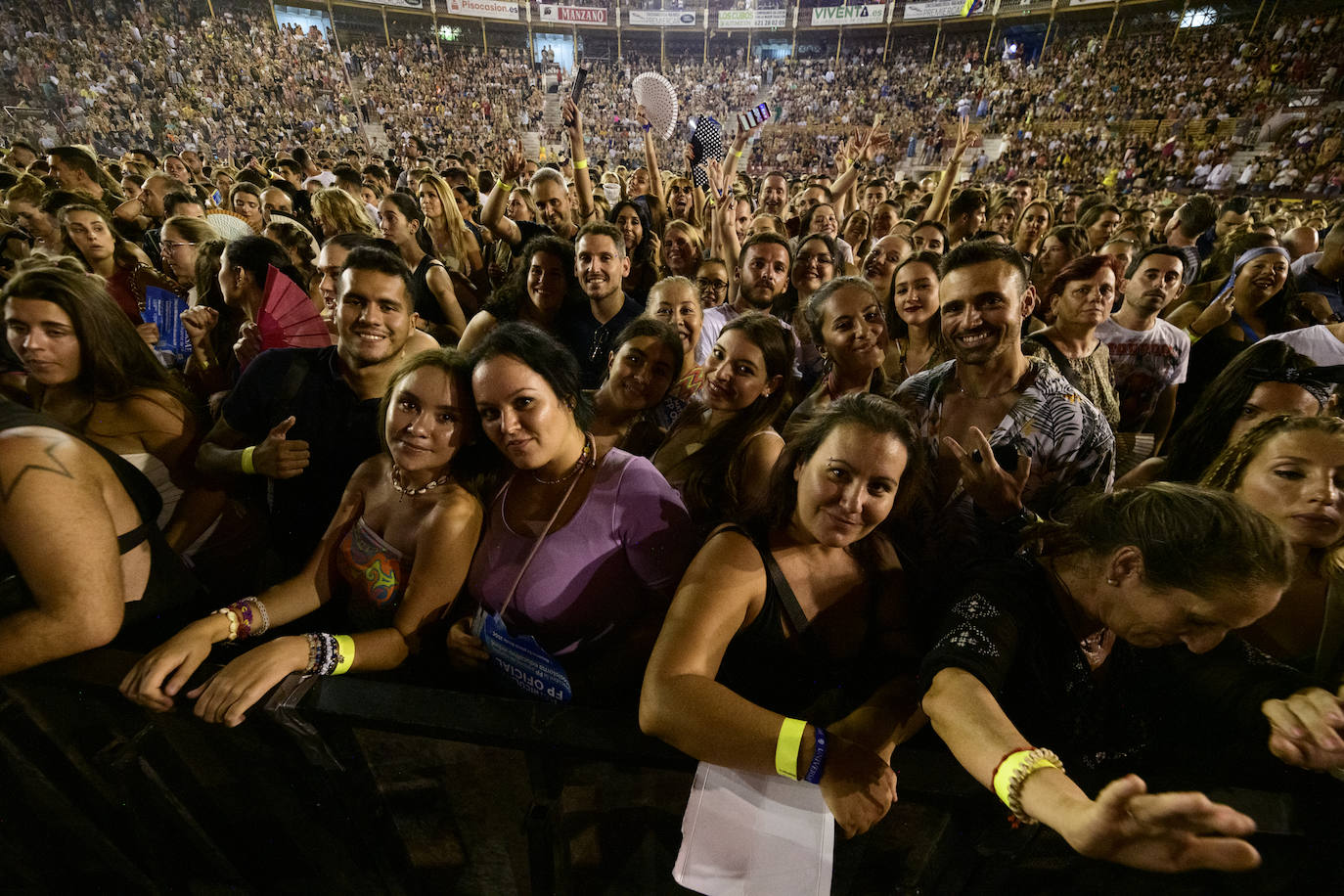 Fotos: Maluma sube la temperatura en Murcia