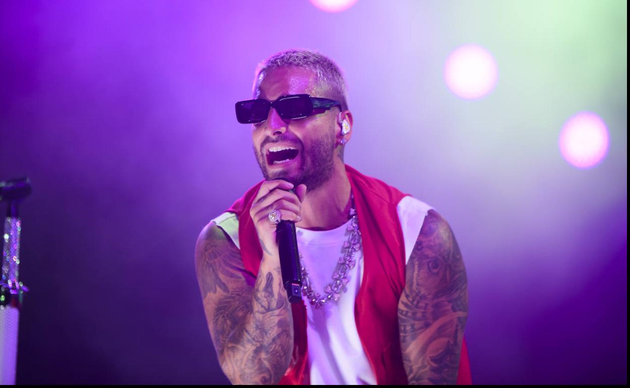 Maluma durante su actuación este jueves por la noche en Murcia. 