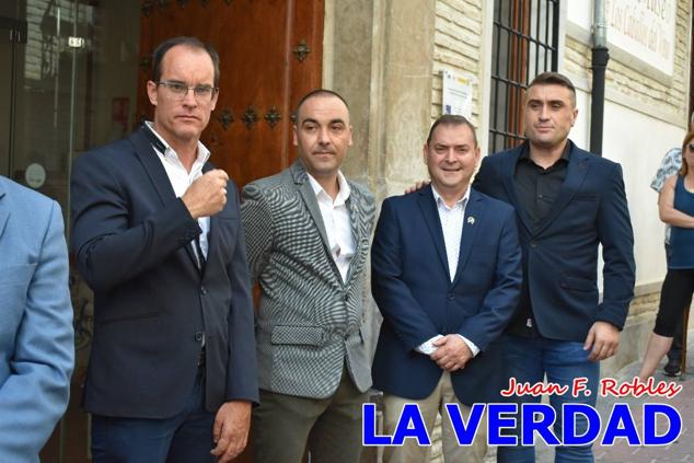 El programa de la visita de la Infanta Elena concluyó con un recorrido por la Casa-Museo de los Caballos del Vino; un momento que había despertado gran expectación entre los caballistas ya que doña Elena ostenta el título de Amazona Honoraria del Bando de los Caballos del Vino desde 1990, fecha en la que aceptó el nombramiento. 