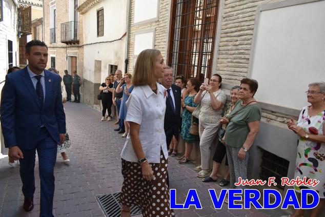 El programa de la visita de la Infanta Elena concluyó con un recorrido por la Casa-Museo de los Caballos del Vino; un momento que había despertado gran expectación entre los caballistas ya que doña Elena ostenta el título de Amazona Honoraria del Bando de los Caballos del Vino desde 1990, fecha en la que aceptó el nombramiento. 