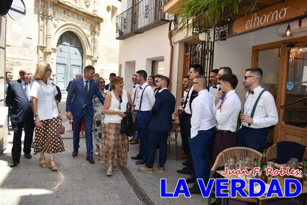 Antes de abandonar la ciudad, la Infanta Elena recorrió la calle Mayor y entró al convento de San José, Fundación de Santa Teresa de Jesús. 