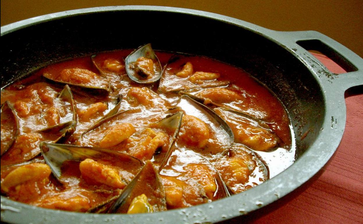 Mejillones en salsa de pimientos