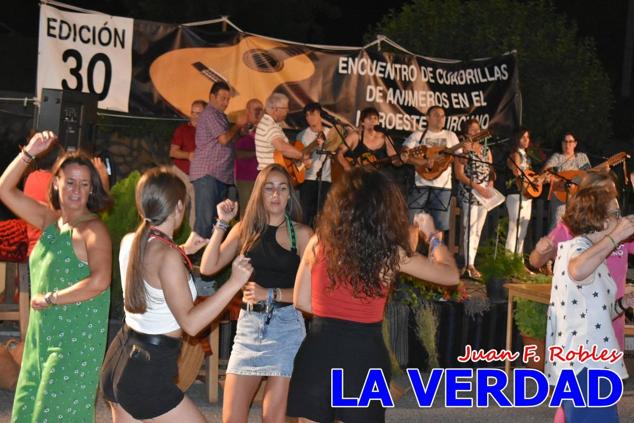 El pasado sábado, 30 de julio del 2022, en la explanada junto al Restaurante El Cortijo, en el Campo de San Juan, se celebró el XXX ENCUENTRO DE CUADRILLAS DE ANIMEROS EN EL NOROESTE MURCIANO. Las cuadrillas invitadas empezaron a llegar y a hacer música mientras se hacía la hora de degustar una merienda/cena que se les ofreció a las mismas. A continuación tuvo lugar el homenaje a Salvador Ondoño López, fallecido hace solo unos días.